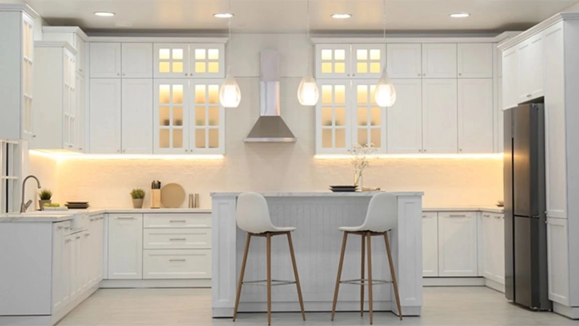 10 Inspirasi Dapur Cantik Mewah & Lampu Gantung Dapur Tambah Elegan!