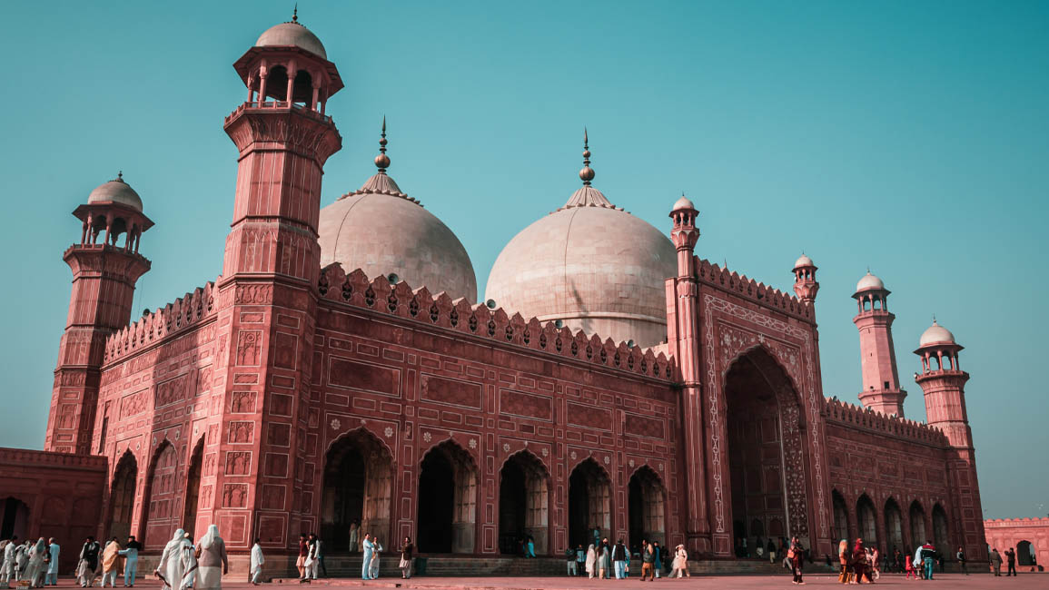 Budaya negara pakistan yaitu Chaand Raatturki