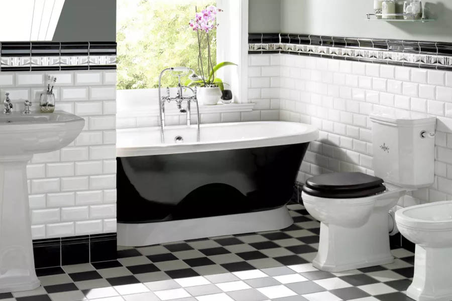 Desain Kamar Mandi Kombinasi Warna Hitam & Putih | Gambar: Futurecdn.net