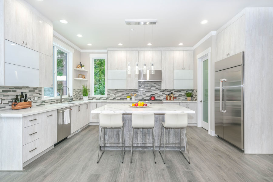 Kitchen Set Model Letter L Dipadukan dengan Keramik Dapur Minimalis