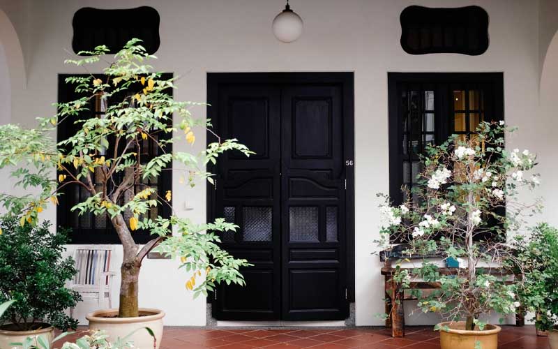 Model 2 Pintu Warna Hitam