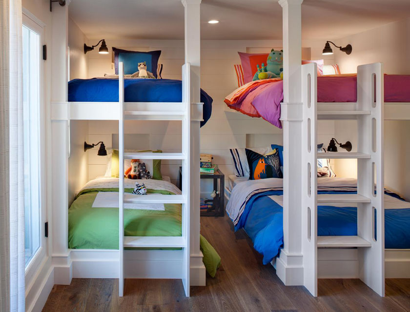 Tempat Tidur Tingkat Warna Warni