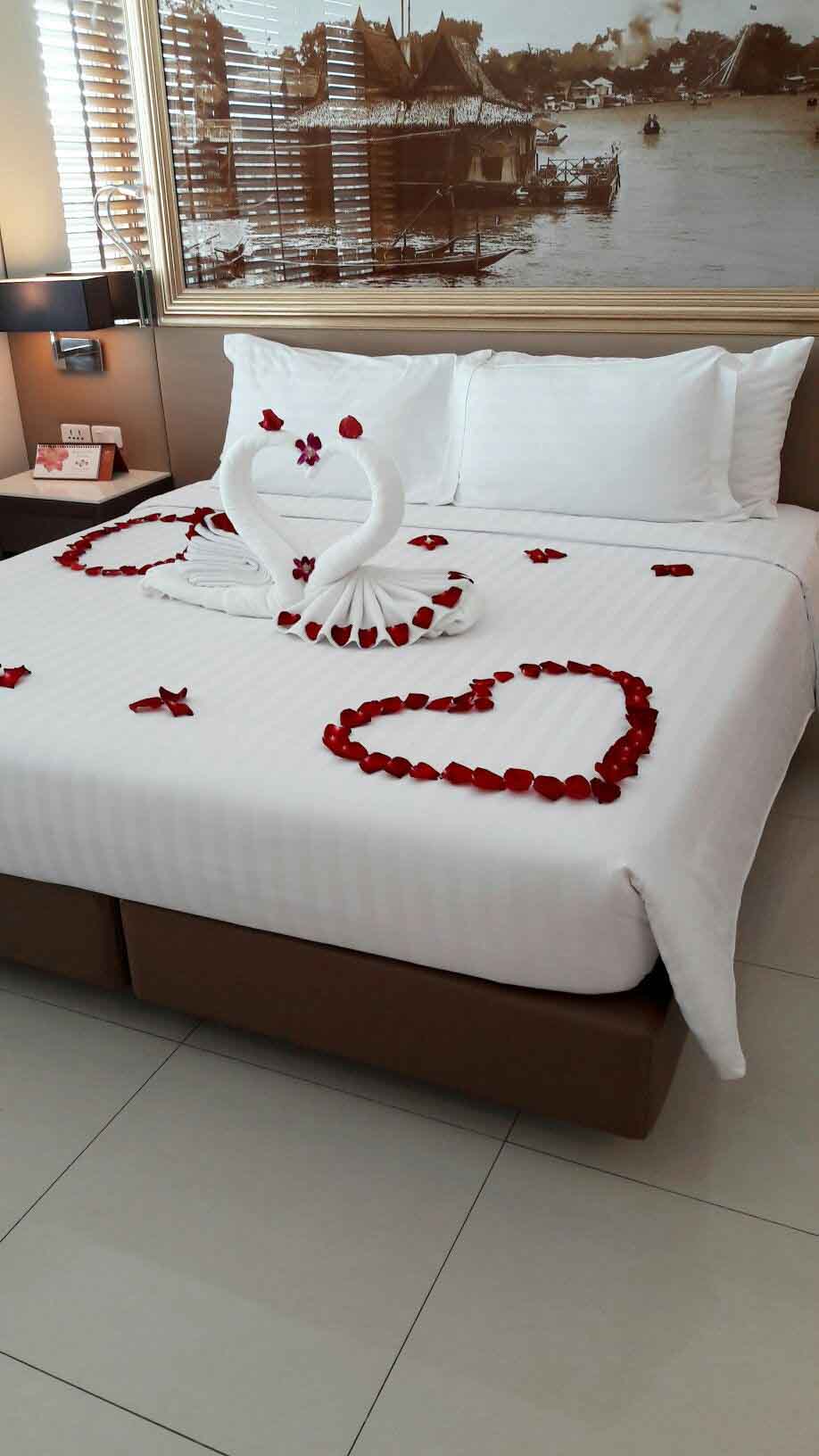 kamar pengantin Minimalis dengan Sedikit Dekorasi