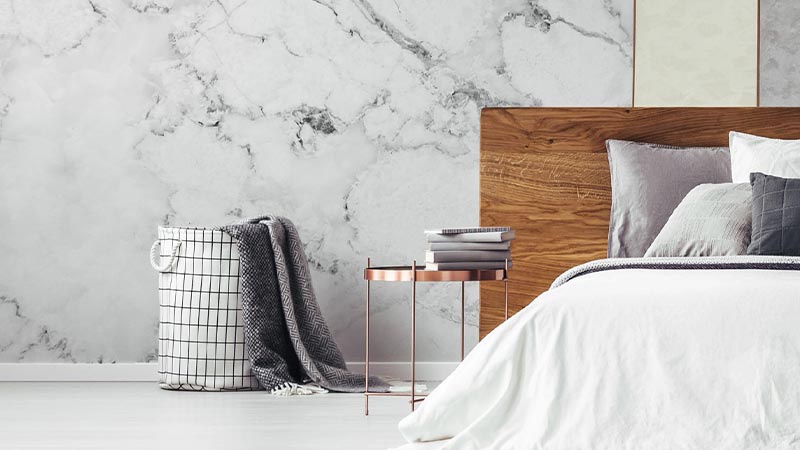 Kamar Tidur dengan Tembok Marmer