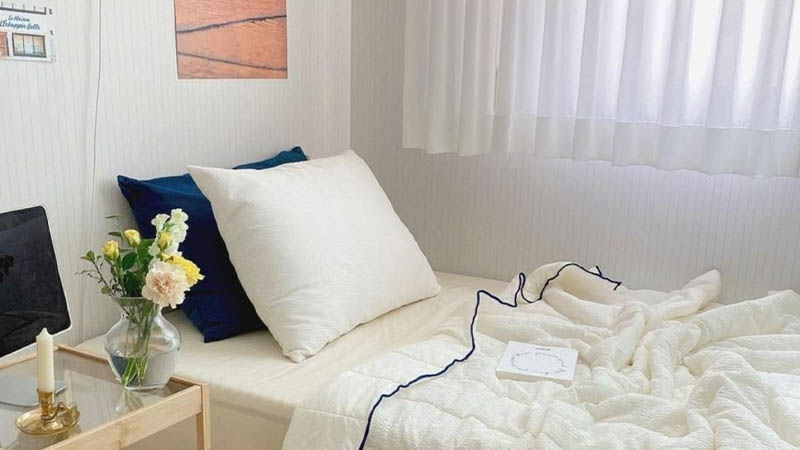 Kamar Estetik Cat Dinding Putih