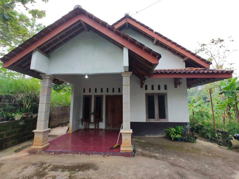 Gambar Rumah Indah di Desa Rumah Sederhana Teras Luas