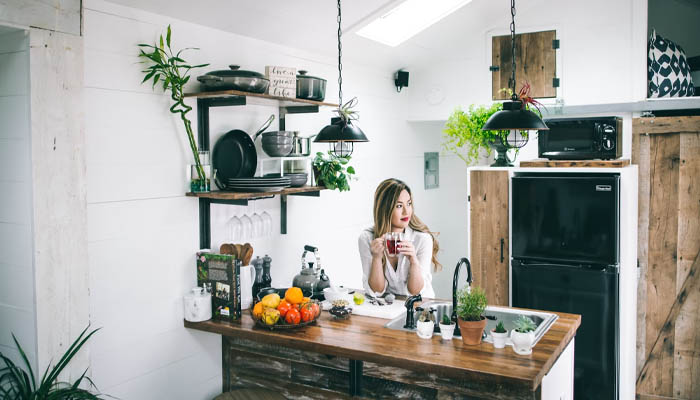 Contoh Mini Bar Dapur Kecil Sentuhan Bahan Alam