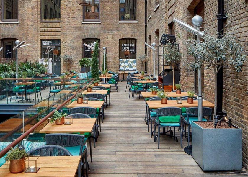 Konsep Cafe Outdoor Murah dengan Rooftop View