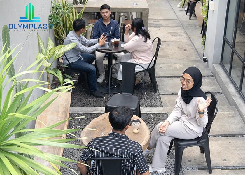 tempat ruang makan terbuka untuk cafe outdoor