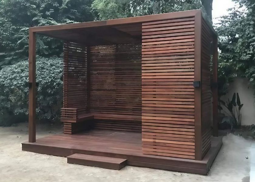 Atap Gazebo Datar di Depan Rumah