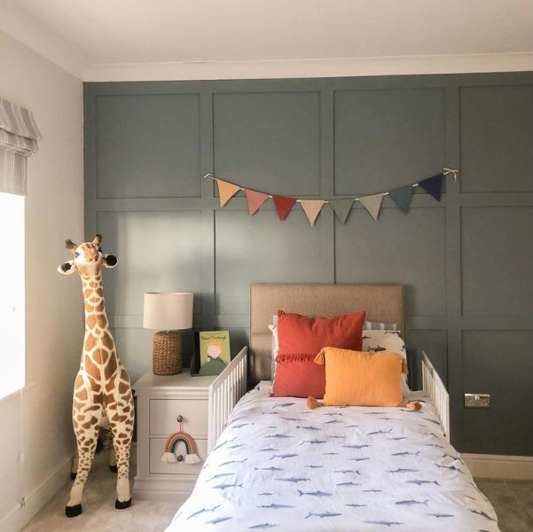 Kamar Anak Perempuan Warna Hijau Sage