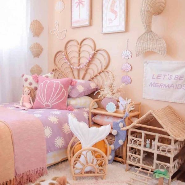 Kamar Anak Perempuan Warna Peach