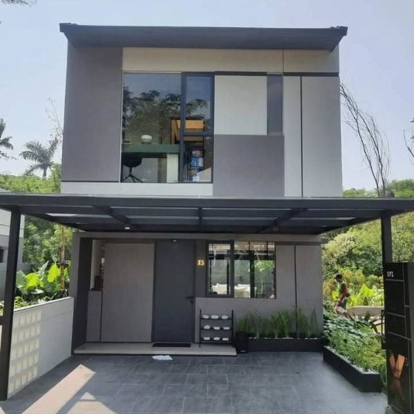 Rumah 2 Lantai di Kampung dengan Perpaduan Cat Putih & Abu Muda