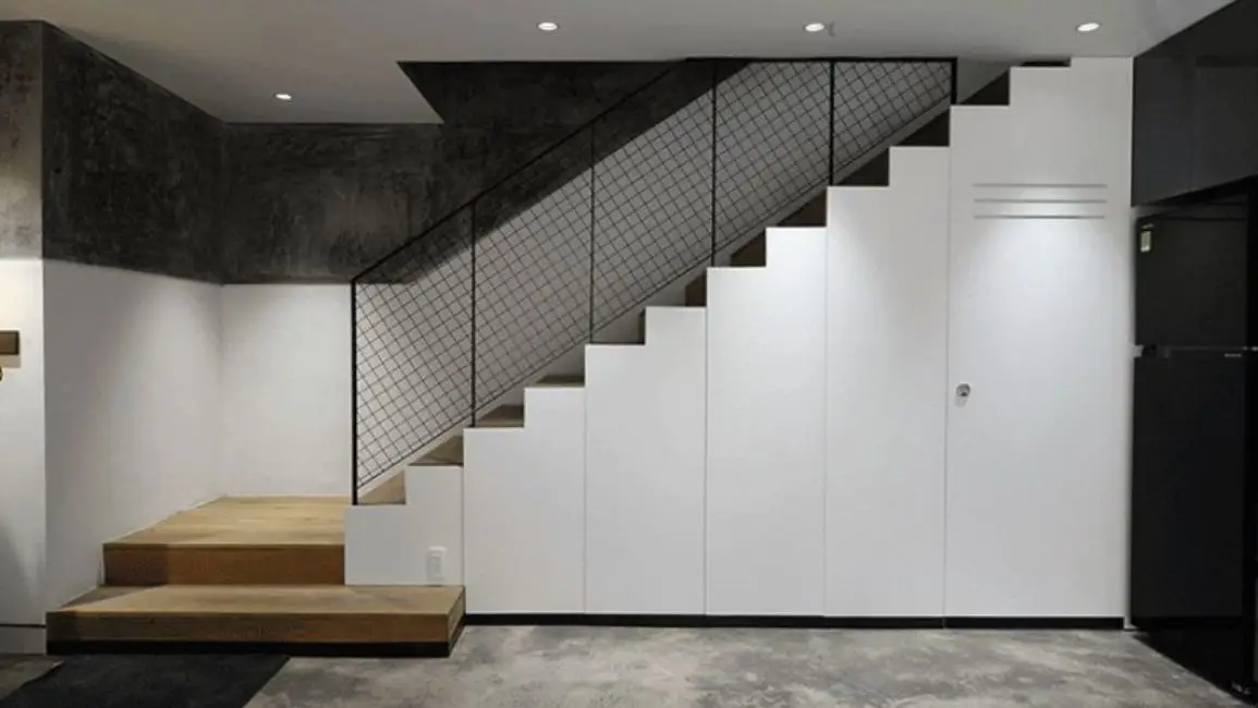 contoh tangga rumah minimalis