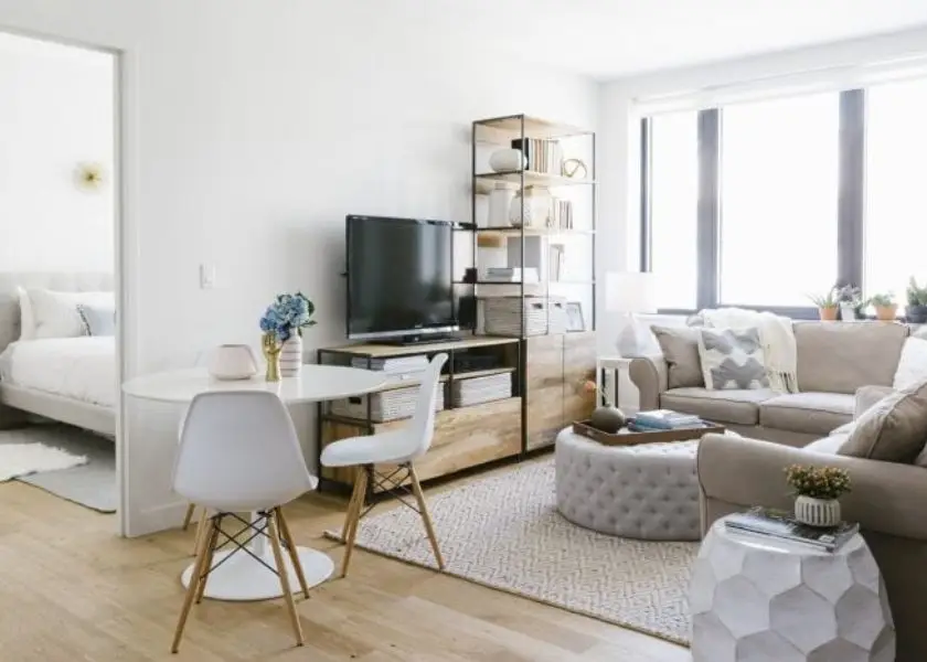 Ruang TV Minimalis Tema Warna Abu Muda