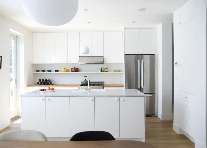 Dapur Bersih Nuansa Putih