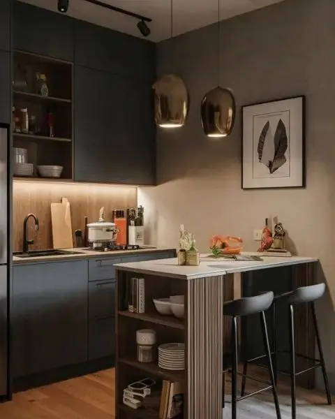 Dapur Meja Bar dengan Lampu Gantung Elegan