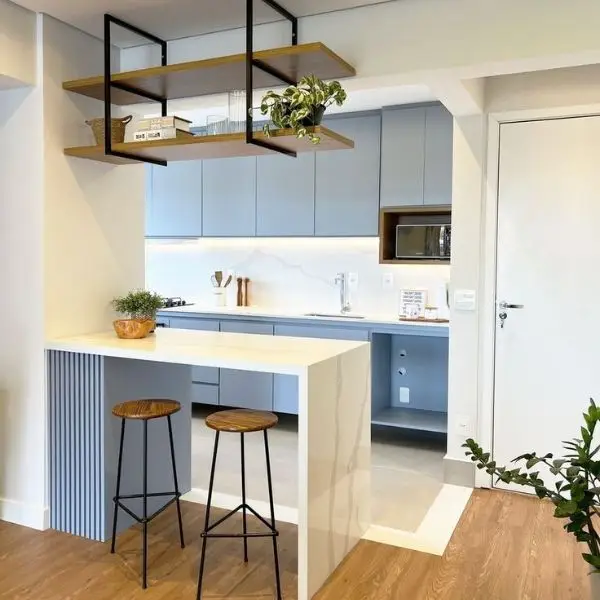 Tambahkan Tanaman Kecil di Dapur Rapi