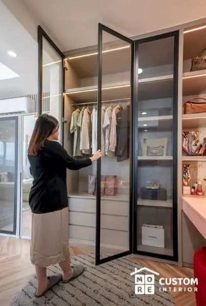 Lemari Built In dari MORE Custom Interior untuk Tampilan Lebih Rapi
