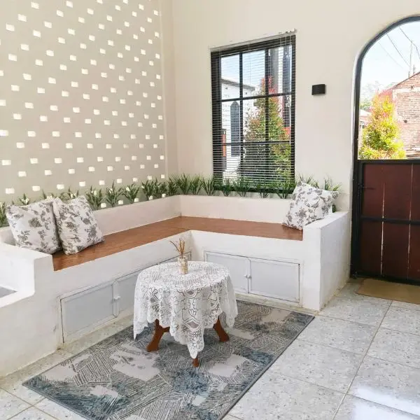 Teras Rumah Cantik dengan Memilih Satu Tema Dekorasi