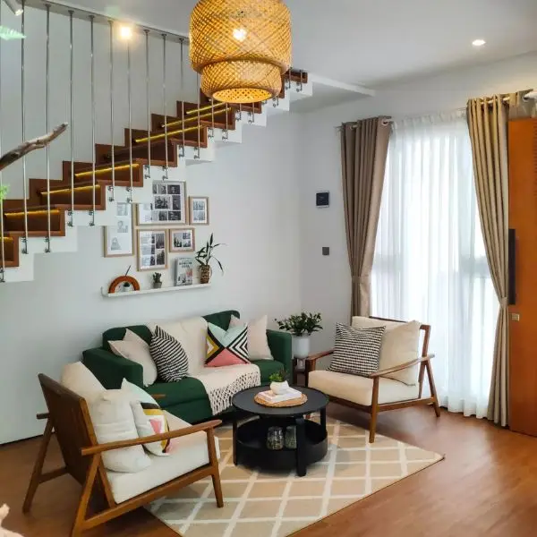 Ruang Tamu Minimalis 3x3 Warna Beige dan Coklat Kayu untuk Nuansa Tenang