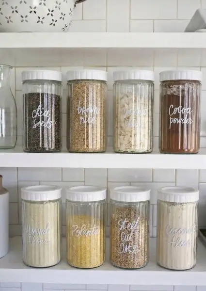 Gunakan Wadah Toples Seragam SJOO