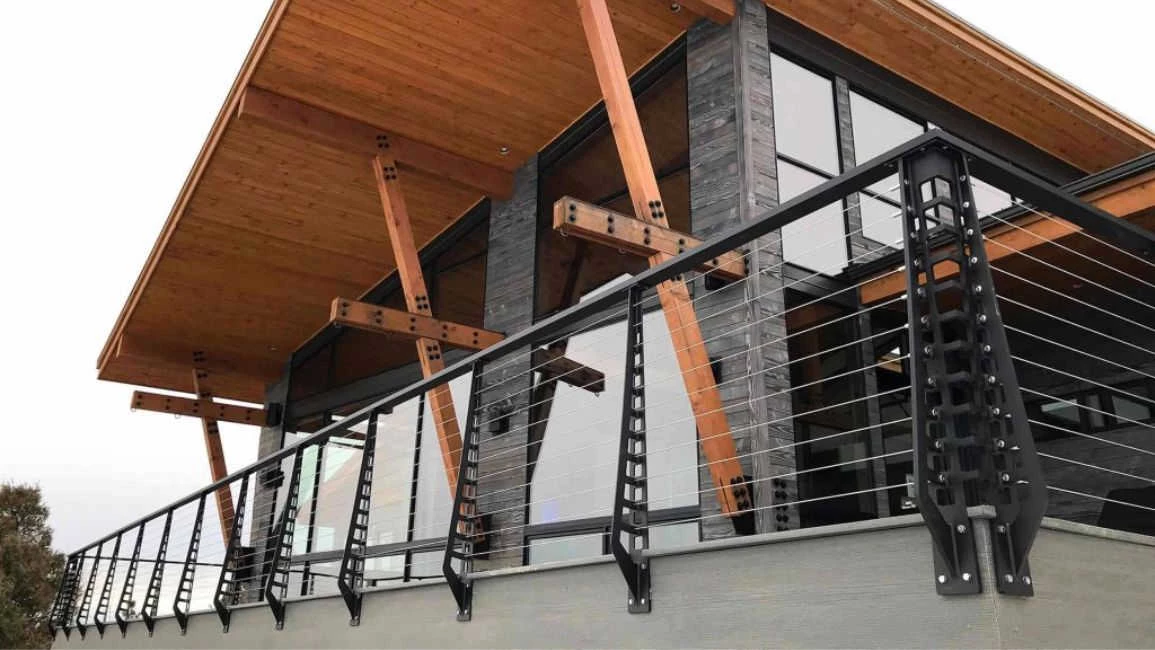 Contek 7 Ide Desain Pagar Balkon Lantai 2 dan Pilihan Material Terbaik