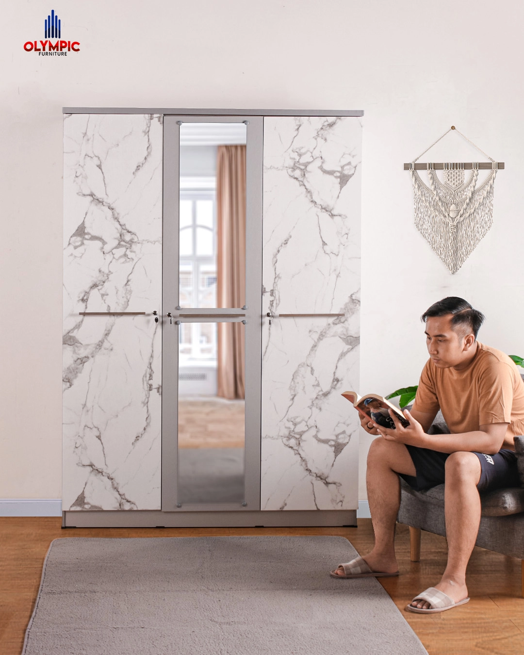LP Polo - Lemari Pakaian Putih Marble Modern